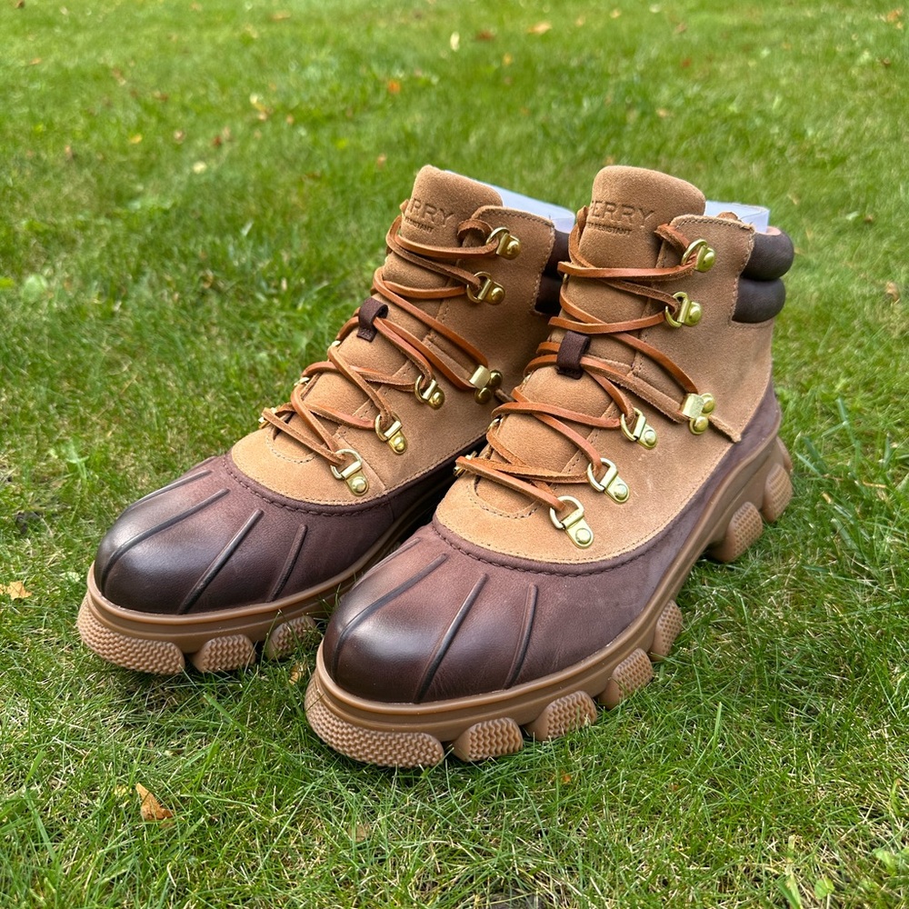 Sperry Womens The Summit Boot Brown